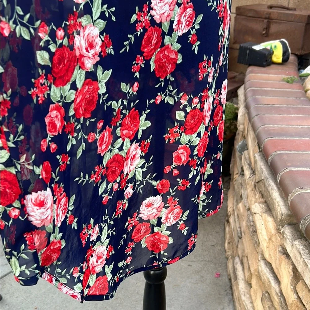 Floral Sheer Kimono Jacket - Red and Black - Picture 8 of 9